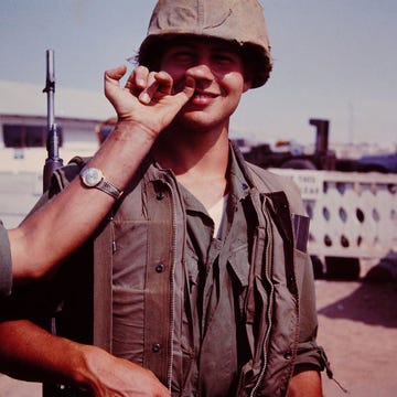 Cool, Photography, Headgear, Smoking, Eyewear, Hand, Cap, Finger, Gesture, Jacket, 