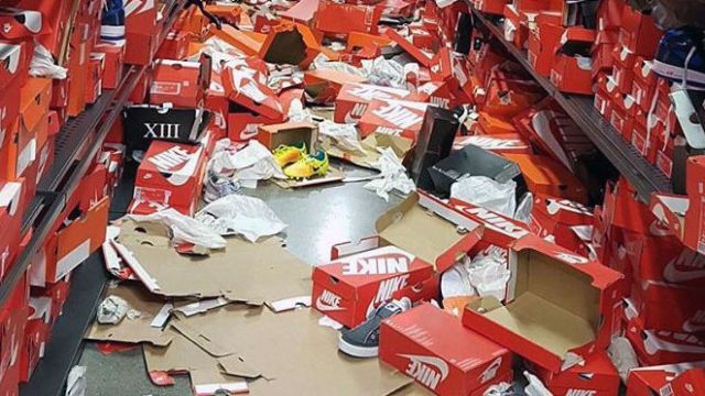 Shoppers demolish washington nike store in black friday clearance craze