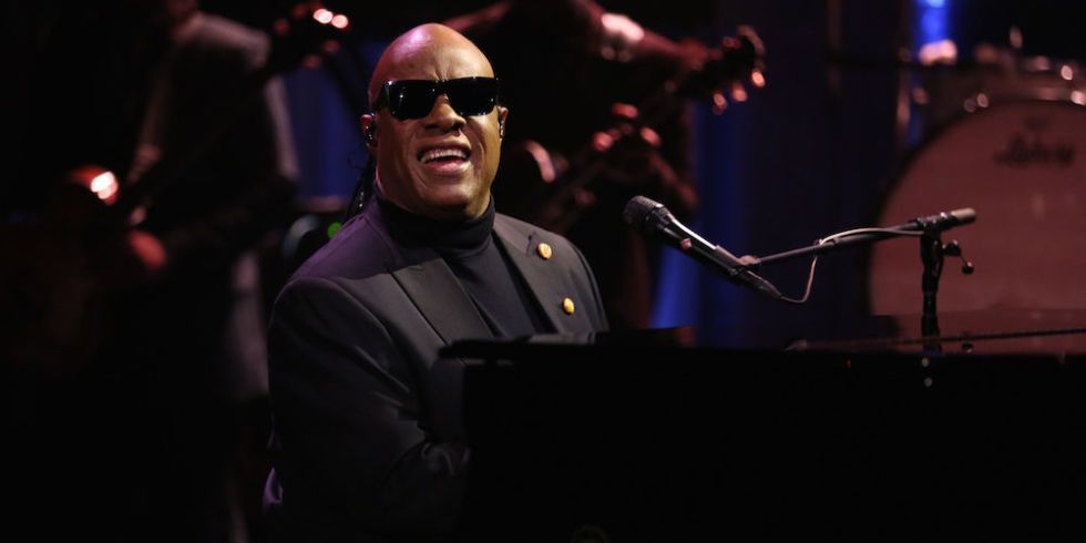 Stevie Wonder Serenades Michelle Obama Video Watch Stevie Wonder