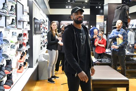 kyrie irving shoes foot locker