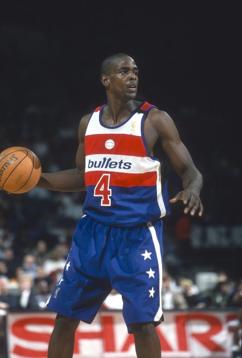 Chris Webber Talks NBA Finals While Doing His Grocery Shopping