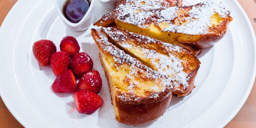 Dish, Food, Cuisine, Breakfast, Ingredient, French toast, Brunch, Powdered sugar, Dessert, Bread, 