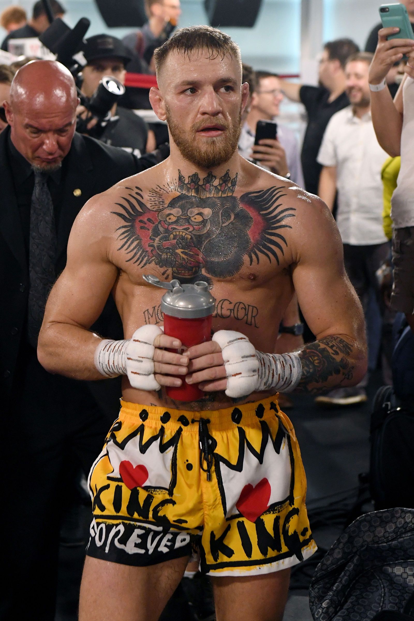 Pin by reiya on Conor Mcgregor | Ufc fighters, Dapper gentleman style, Cute  football players