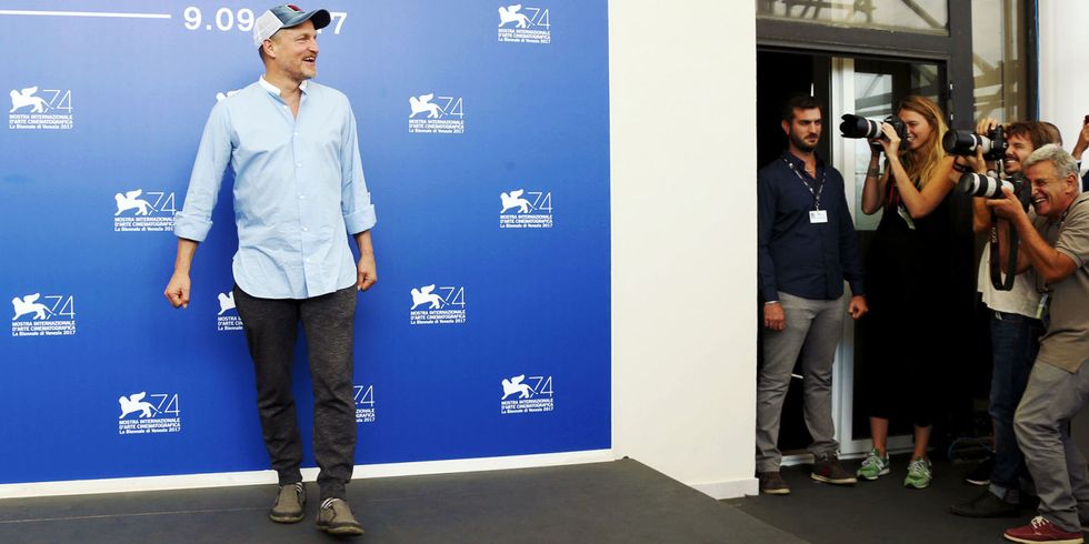 Woody Harrelson Wearing Weird Outfit - What is Woody Harrelson Wearing?