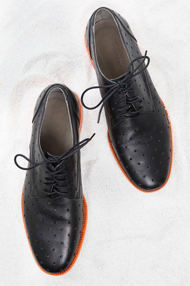 Spring Shoes for Men That Take You Into 