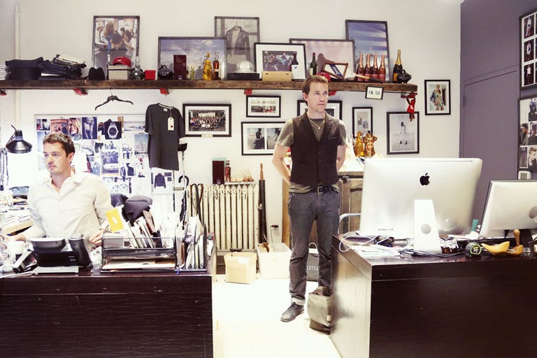 Shop by category At rag & bone‘s Meatpacking District headquarters, even the elevator guy wears rag & bone. The industrial lift is sort of fashion famous—Vogue once included a shot of it—probably because it so perfectly describes the raw, nuanced Euro-Americana vibe of the brand.