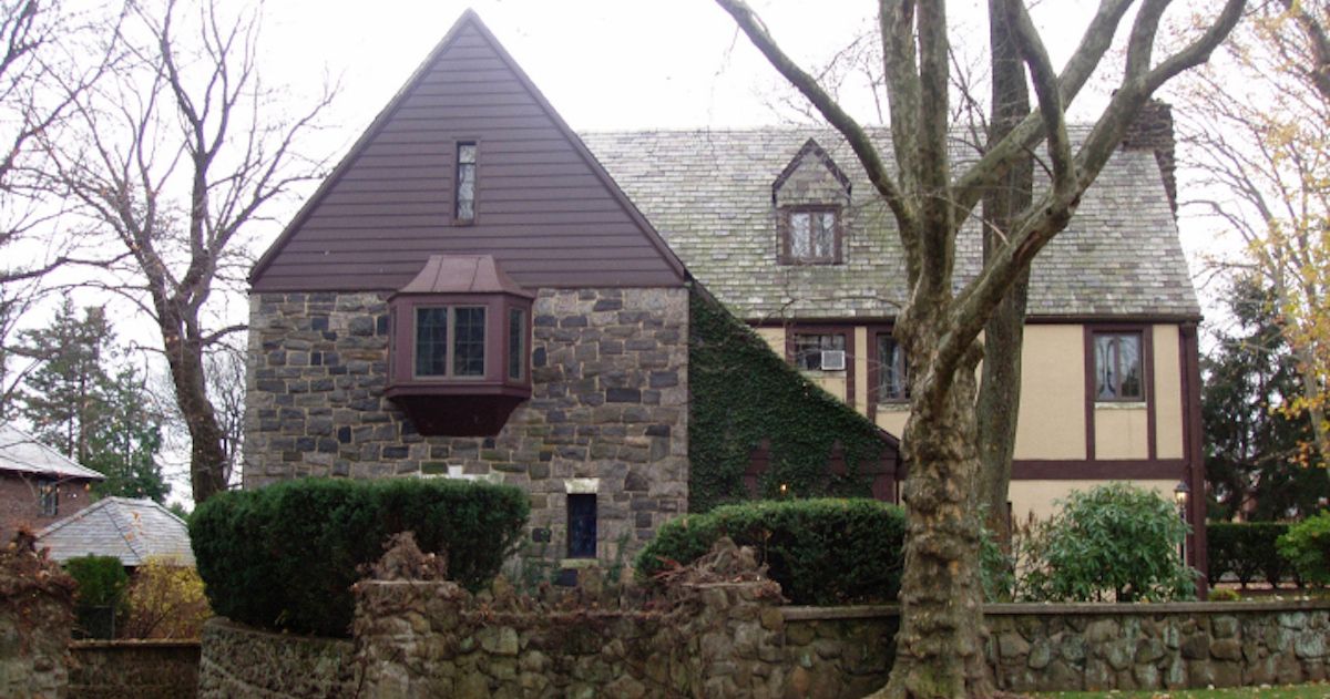 Godfather House For Sale Corleone Mansion On Staten Island