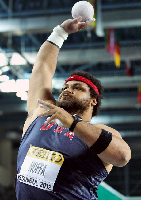 how heavy is a shot put ball in the olympics