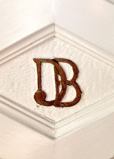 Never Monogram These Things 11 You Should Get Monogrammed When To Stop Monograming Stuff Monograms Have