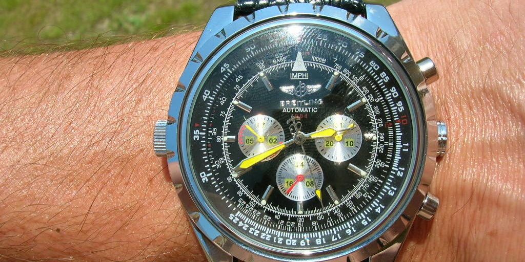 Zo herken je een fake horloge Waarde pontiac horloge Vragen over echtheid, type, waarde