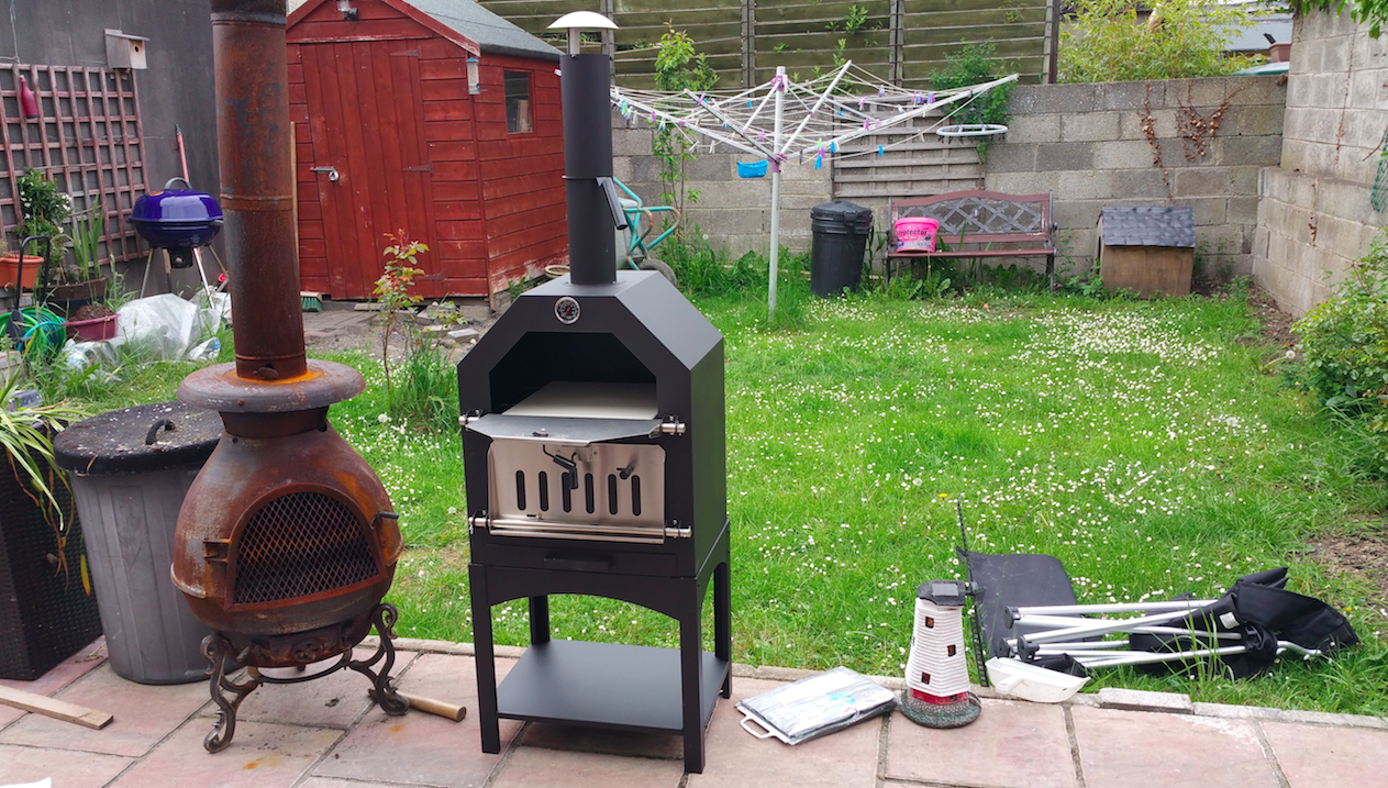 Jammer man: de gehypete Aldi pizza oven komt niet naar Nederland Jammer man: de gehypete Aldi pizza oven komt niet naar Nederland