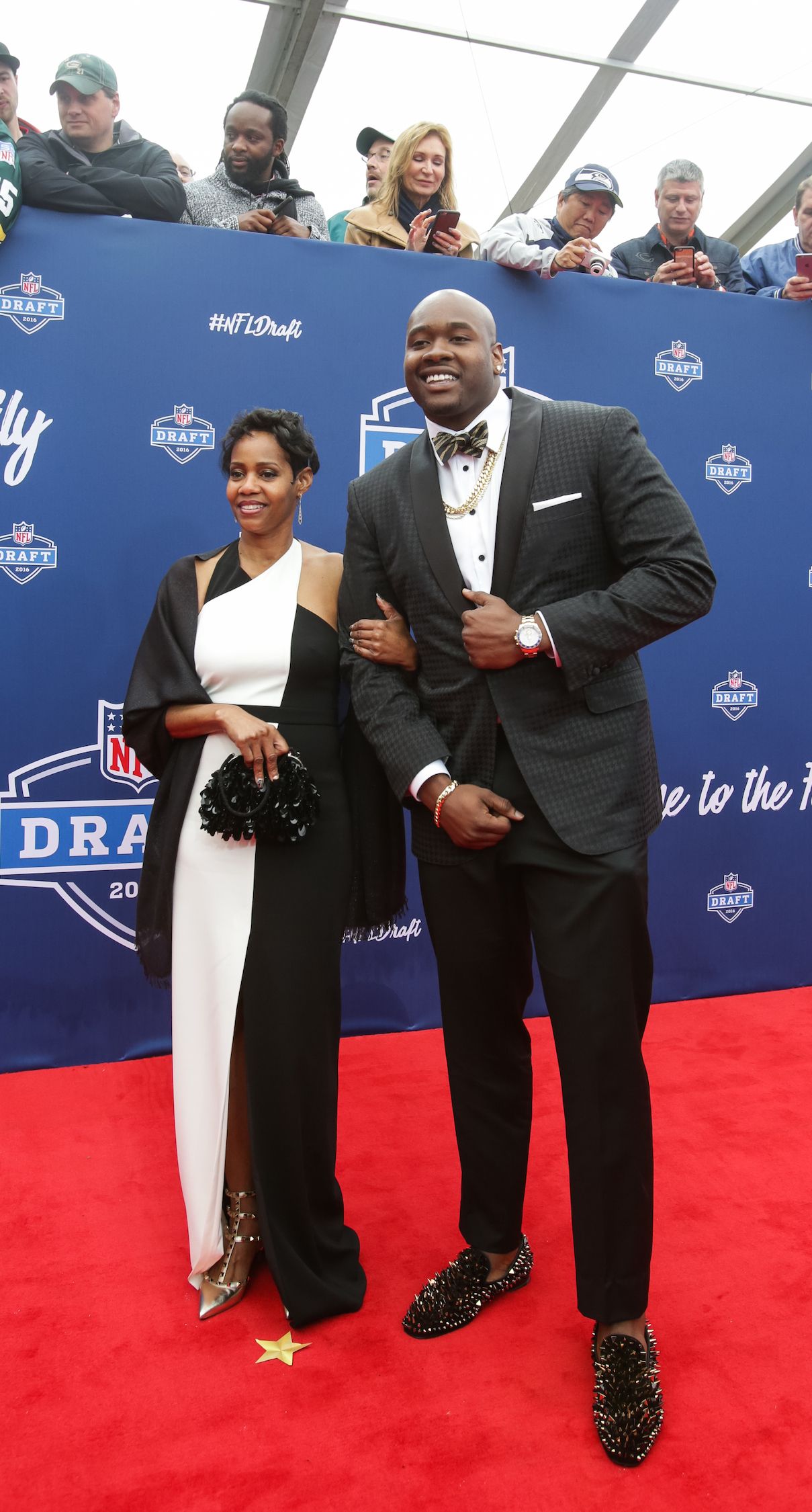 Laremy Tunsil gets hacked twice, tumbles on draft day to the