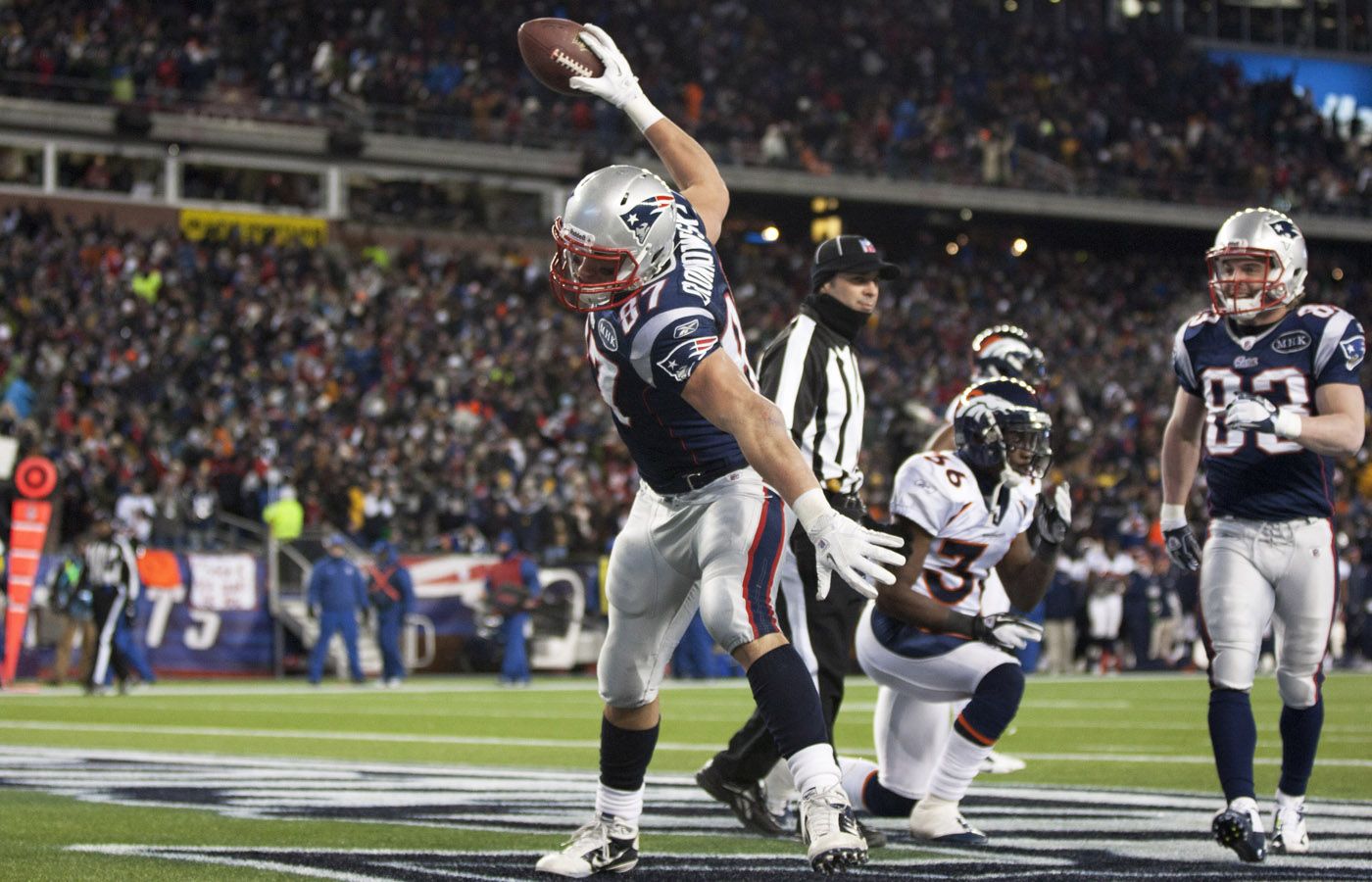 New England Patriots Rob Gronkowski will destroy Madden Curse