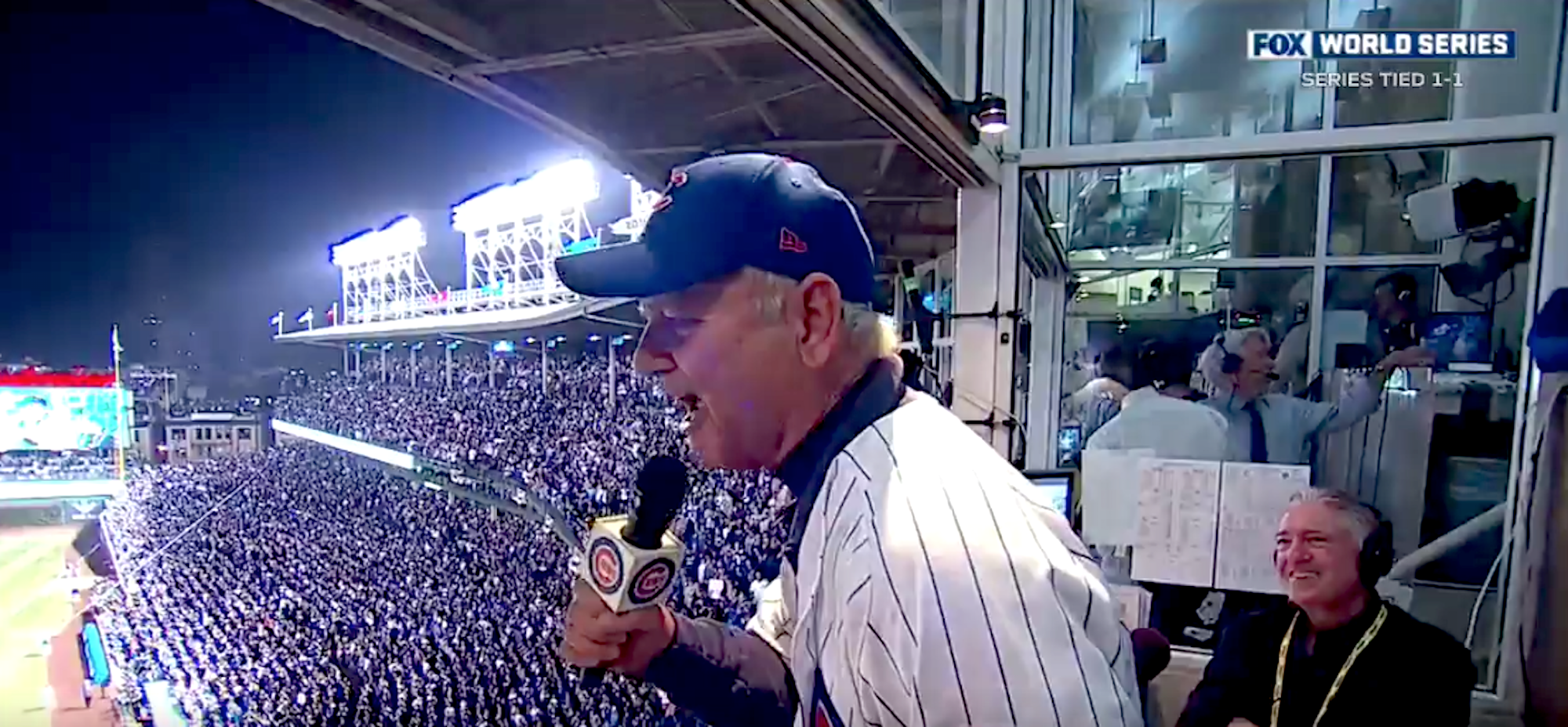 Bill Murray's Love of the Cubs Earns Him a Spot at the World Series