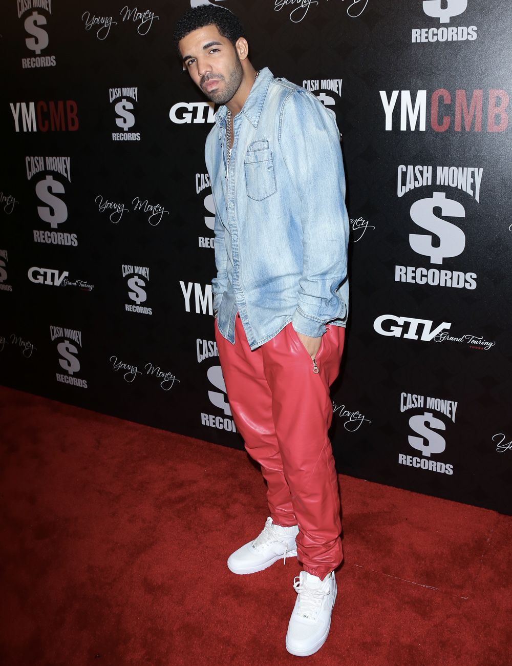 Drake's Best Style Moments: Red Carpets, Street Style & More – Footwear News