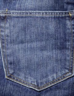 Jeans Without Embroidery - Unadorned Back Pockets
