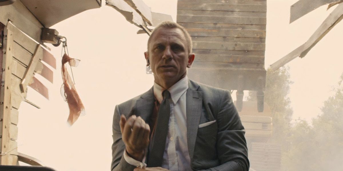 The 5 Greatest James Bond Opening Scenes - Photos