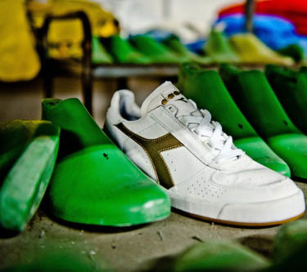 diadora b elite on feet