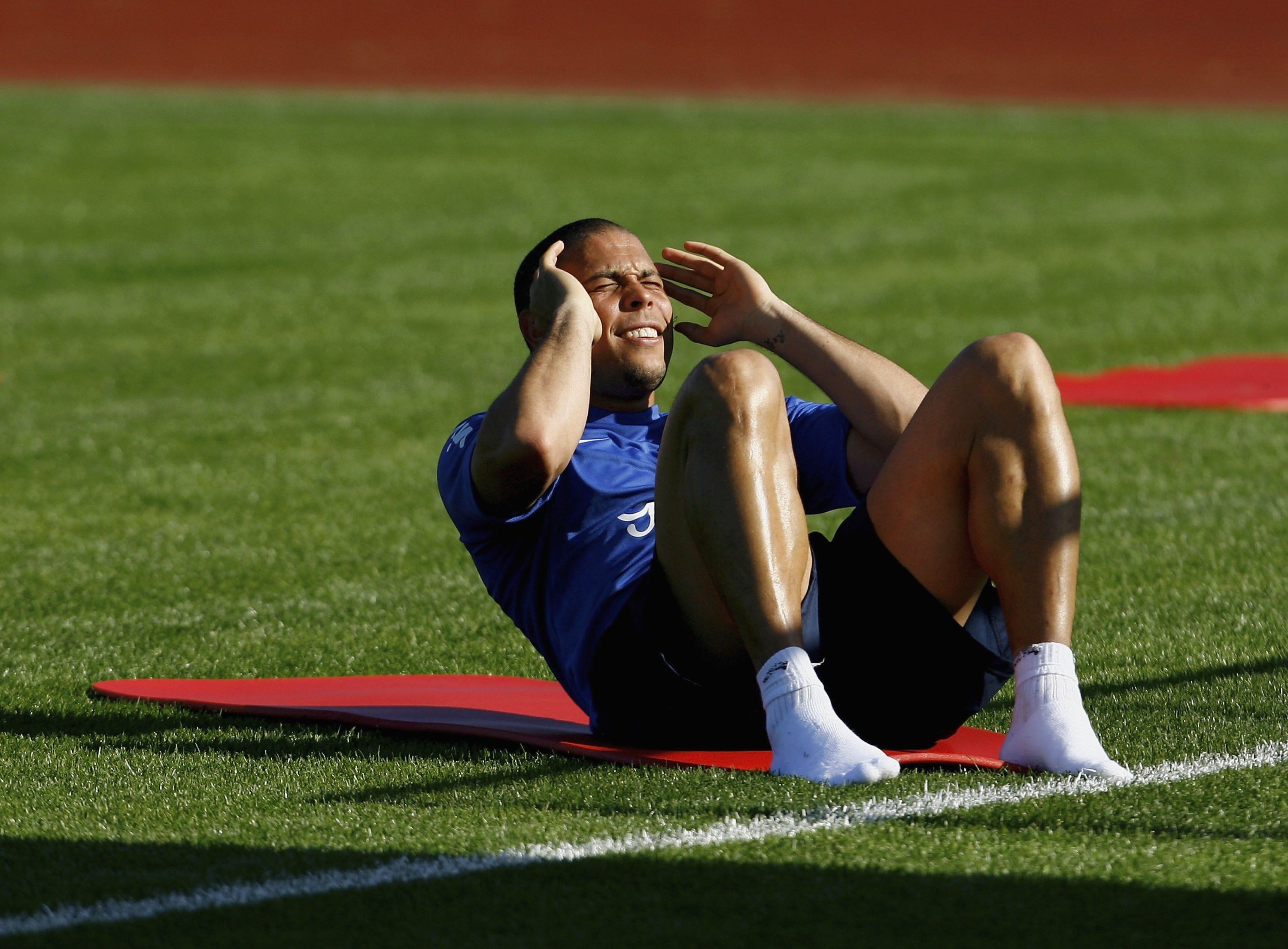 Why Sit Ups May Be Causing You More Harm Than Good
