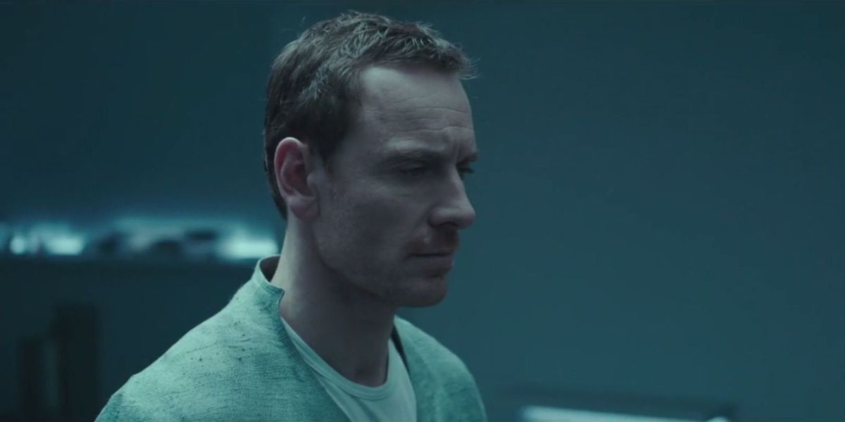 Michael Fassbender Shows Off His Parkour Skills In New Assassin's Creed ...