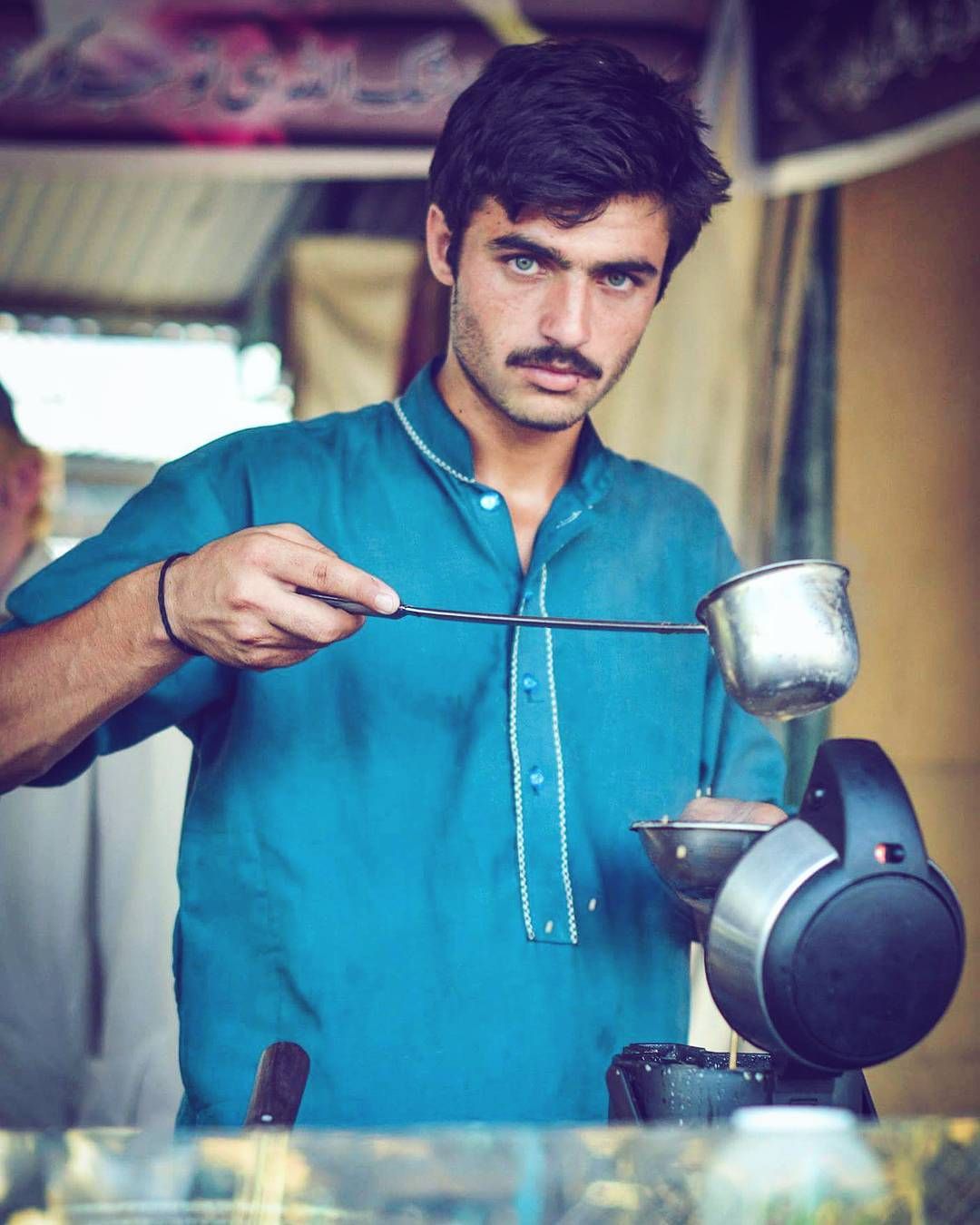 A Handsome Pakistani Tea Seller Has Become A Model After His Picture Went Viral