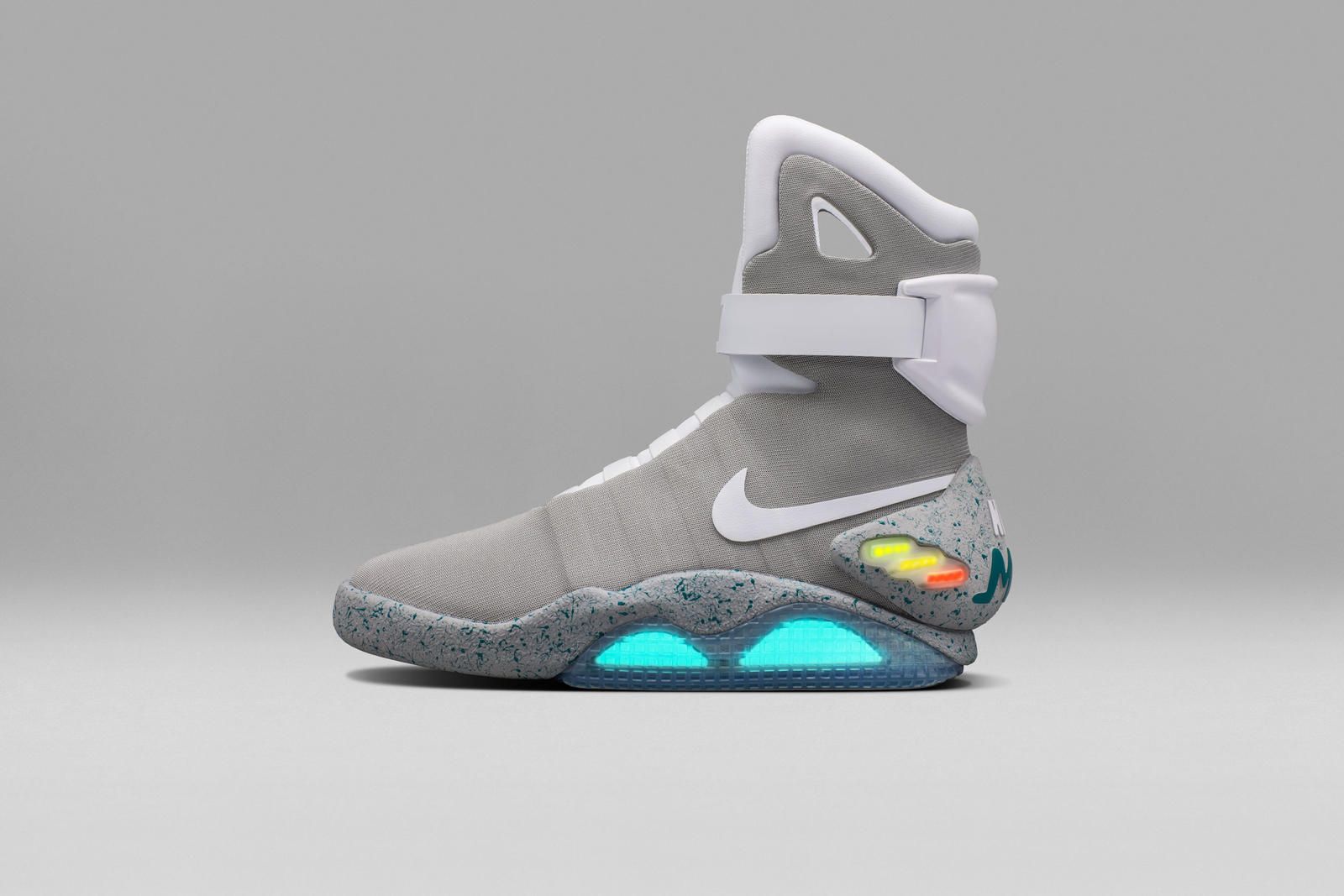 nike mag 2016 price