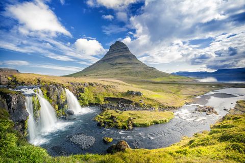 Natural landscape, Nature, Body of water, Water resources, Highland, Mountainous landforms, Mountain, Waterfall, Water, Sky, 