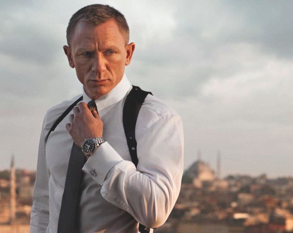 Daniel Craig Has 'Promised' To Cut Back On 007 Stunts Because Of His ...