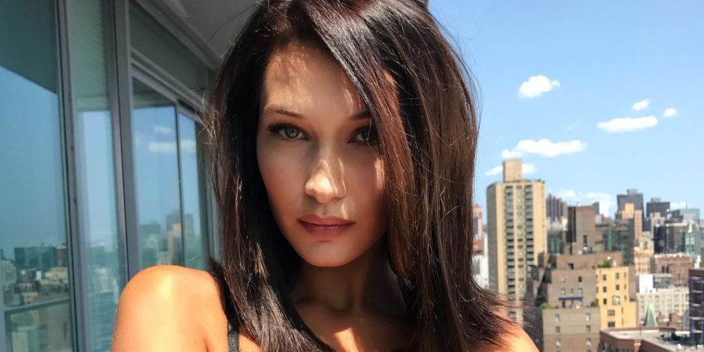 Bella Hadid Announces Some Important News With A Lingerie Selfie 7660