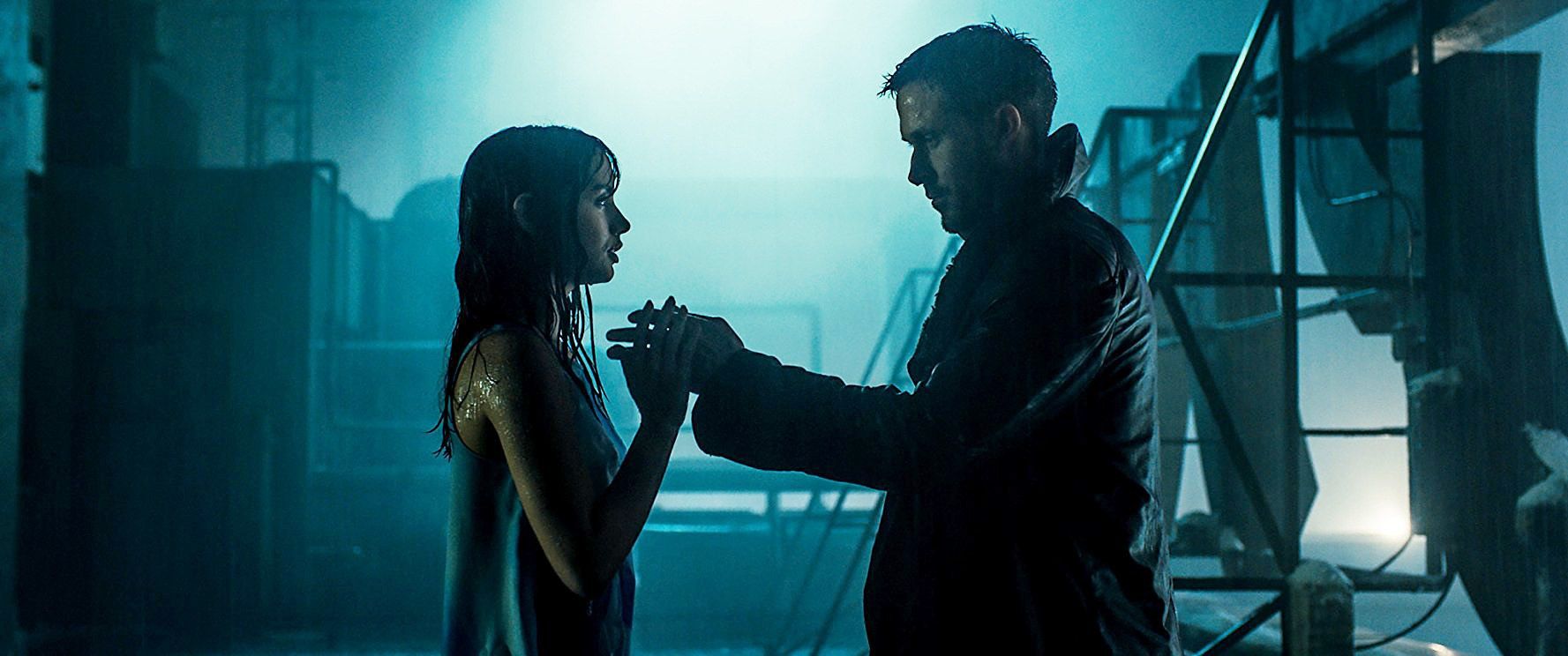 Here S How Blade Runner 2049 Created That Crazy Hologram Threesome Scene