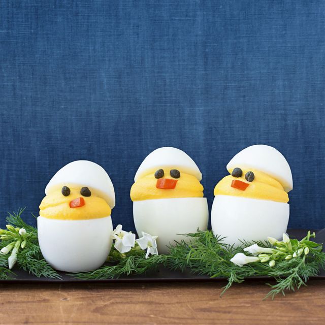 deviled eggs that look like mini chicks