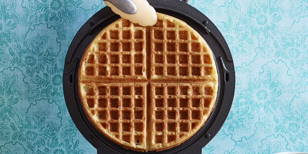 https://hips.hearstapps.com/ghk.h-cdn.co/assets/15/17/1600x800/landscape-1429558433-ultimate-classic-waffle.jpg?resize=980:*