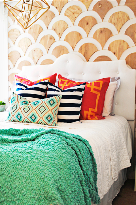 diy-scallop-wall-classy-clutter-bedroom-makeover