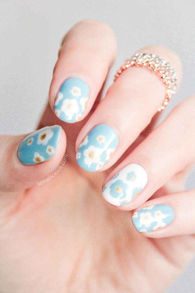 hawaiian flower nail design