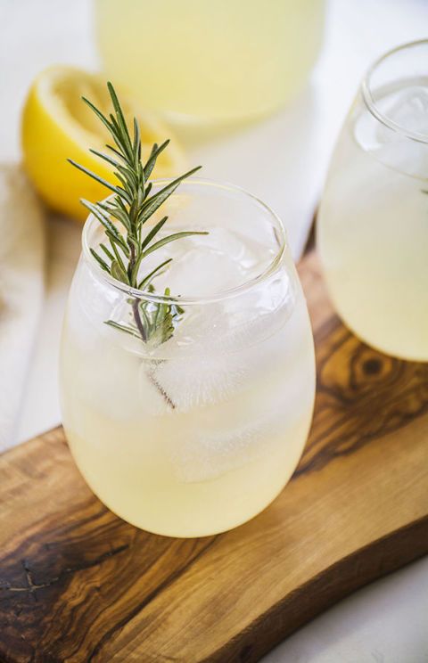 16 Homemade Lemonade Recipes - How to Make Flavored Lemonade