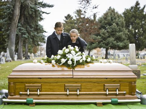 How to Talk to Children About Death - Dealing with Kids' Grief