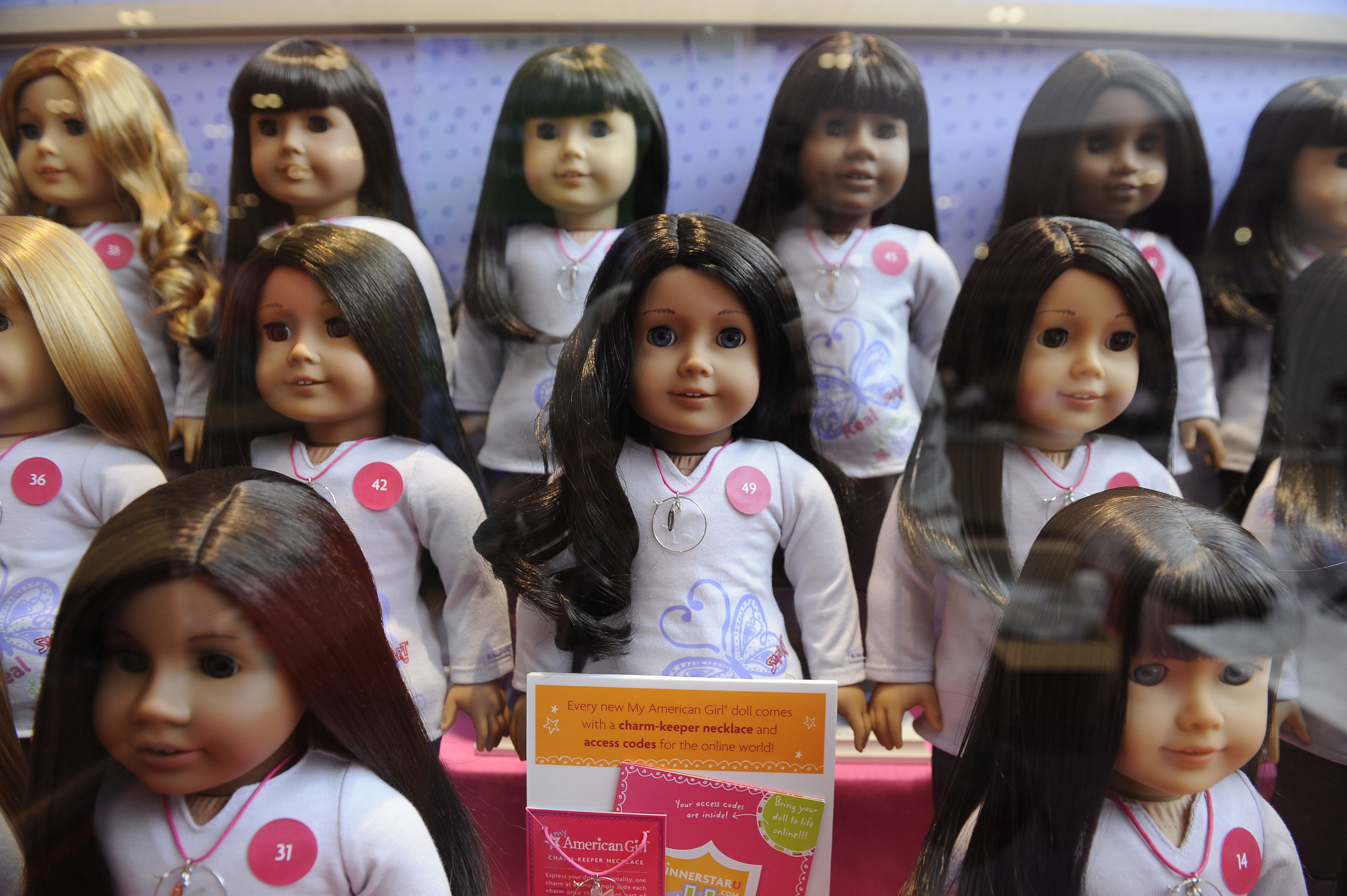 Places that sell store american girl dolls