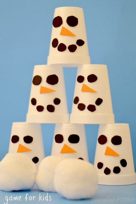 26 fun christmas games to play with the family homemade christmas