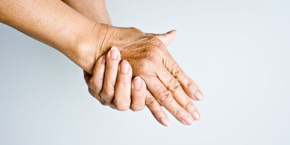 5 Reasons Your Hands Look Old - Anti-Aging Tips for Hands