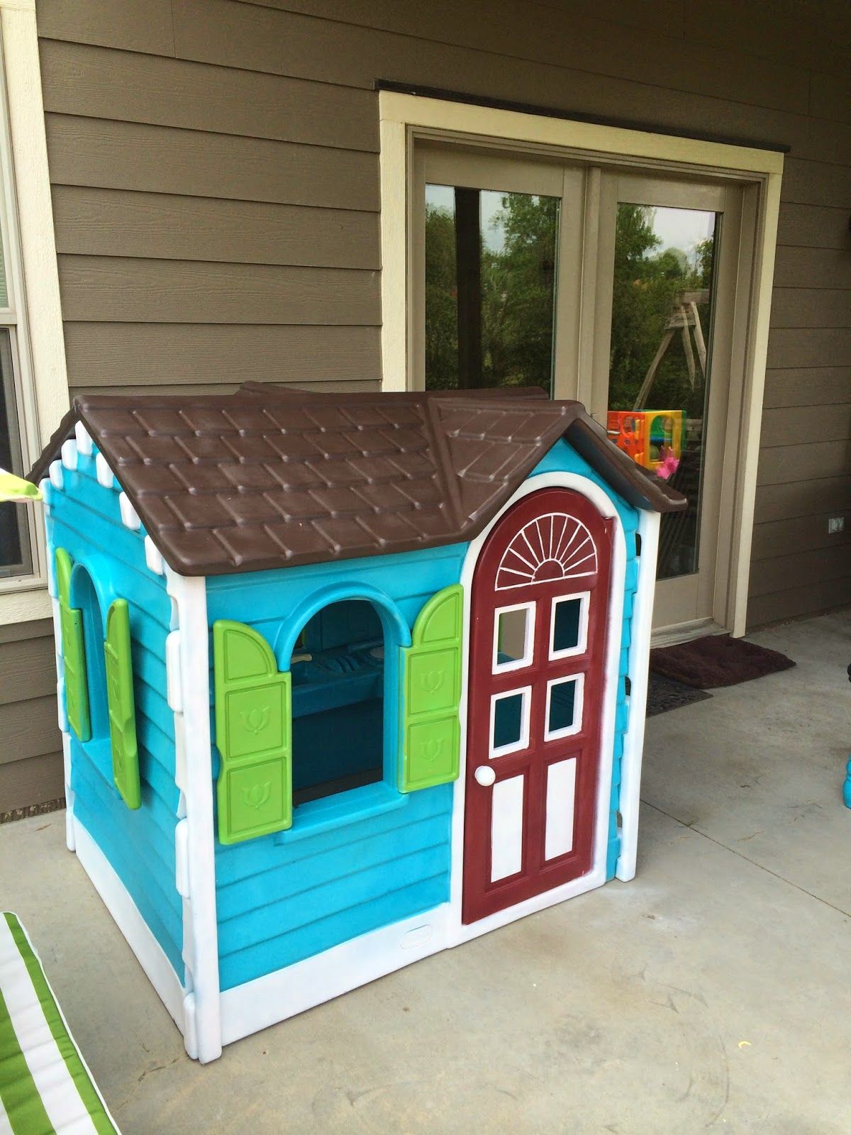 little tikes garage playhouse