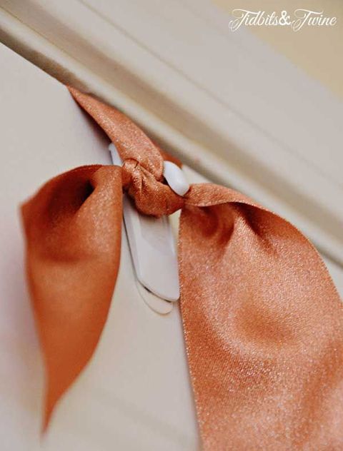 how to hang garland   ribbon