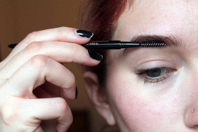 How to Fill In Eyebrows Like a Pro — Easy Eyebrow Filling Tutorial