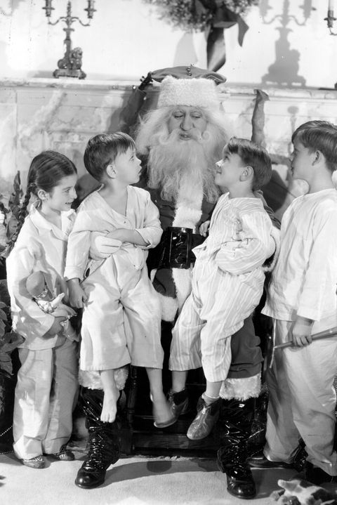 Classic Christmas Moments From the Last 109 Years - Vintage Holiday Photos