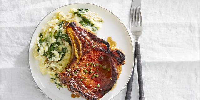 balsamic glazed pork chops with spinach mash
