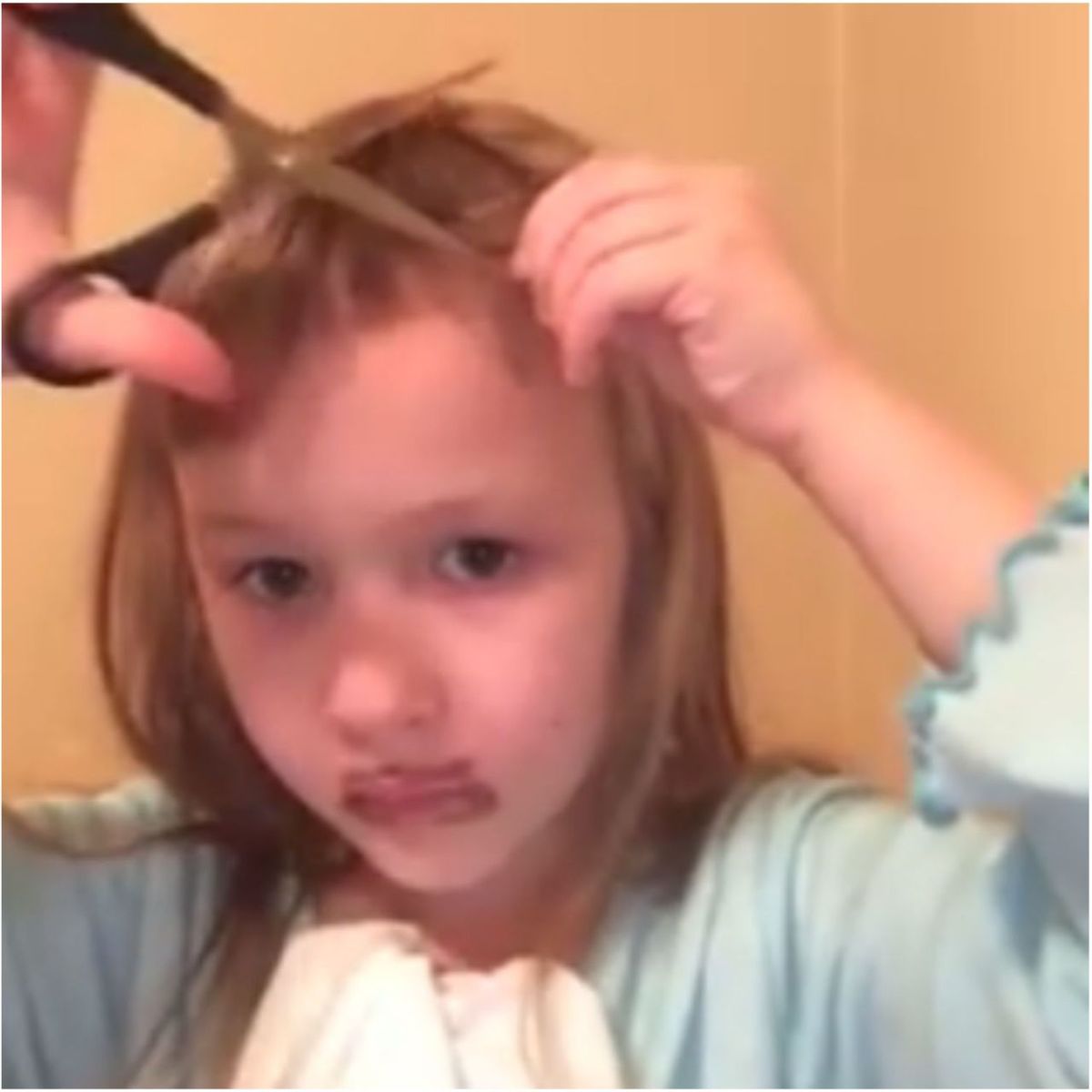 Little Girl Cuts Her Own Hair — Viral Video of Little Girl Cutting Bangs