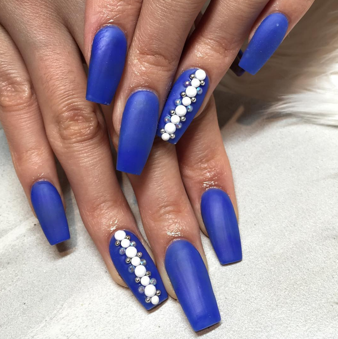 24 Short (But Chic) Coffin Nail Looks to Try