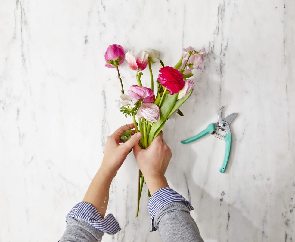 How To Make An Easter Egg Bouquet