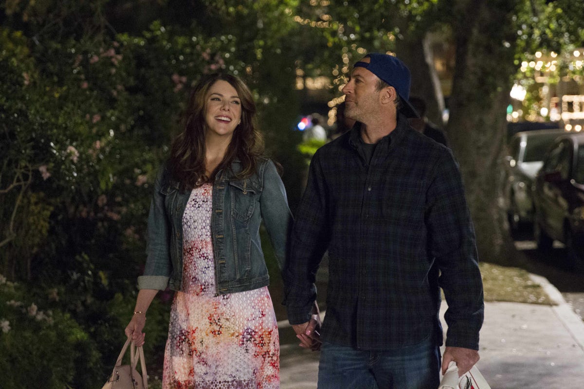 preview for The Cast of ‘Gilmore Girls’ Then & Now