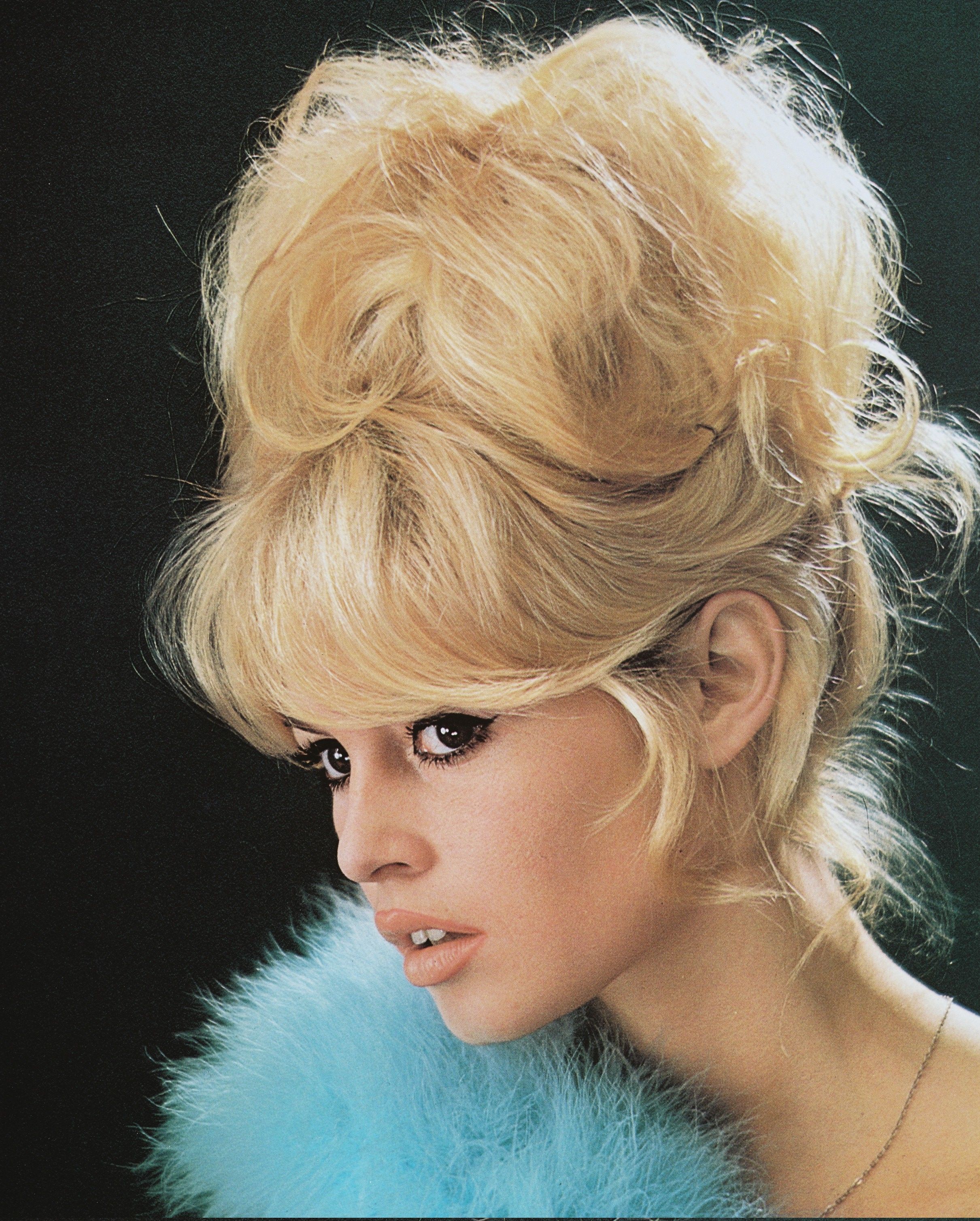 The 11 Most Iconic 1960s Hairstyles To Recreate In 2023  Haircom By  LOréal