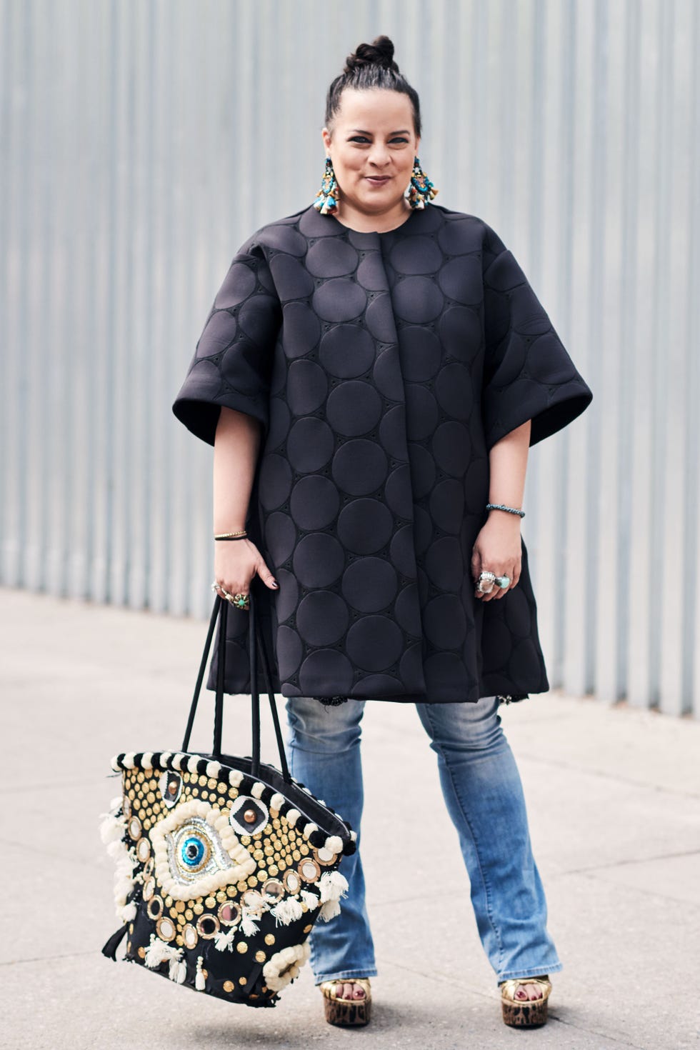 Clothing, Sleeve, Trousers, Denim, Jeans, Outerwear, Fashion accessory, Style, Jewellery, Bag, 